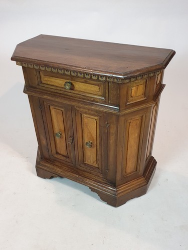 Piccola credenza noce - noce, sec.xix