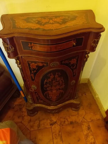 Piccola credenza inizi - , 900